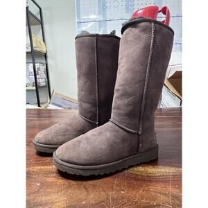 UGG Australia Boots Women's Chocolate Brown US 7 Suede Sheepskin Lined